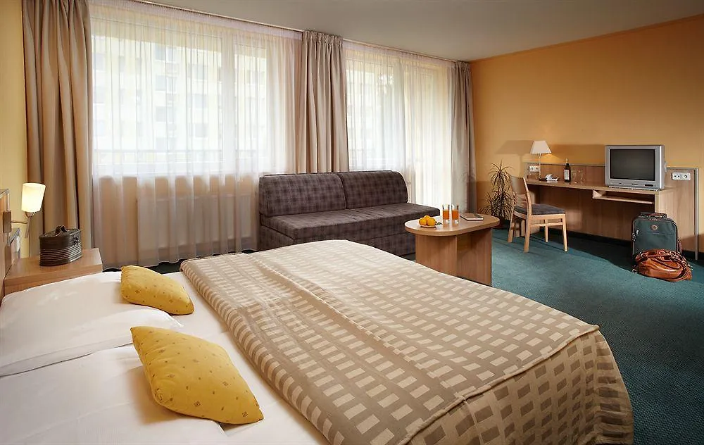 Hotel Ubytovna Areal Repy Praag